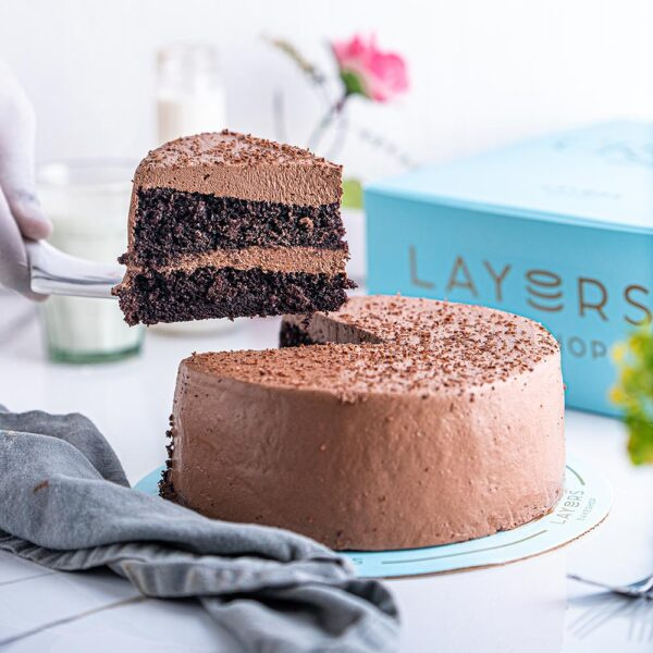 2.5lbs German Fudge cake from Layers Bake Shop Delivery to Pakistan
