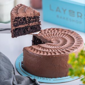 2.5lbs Milky Malt cake from Layers Bake Shop Delivery to Pakistan