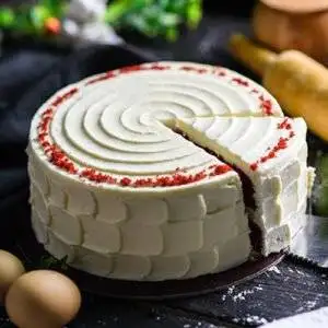 2lbs Red Velvet Cake From Delizia Bakery Karachi